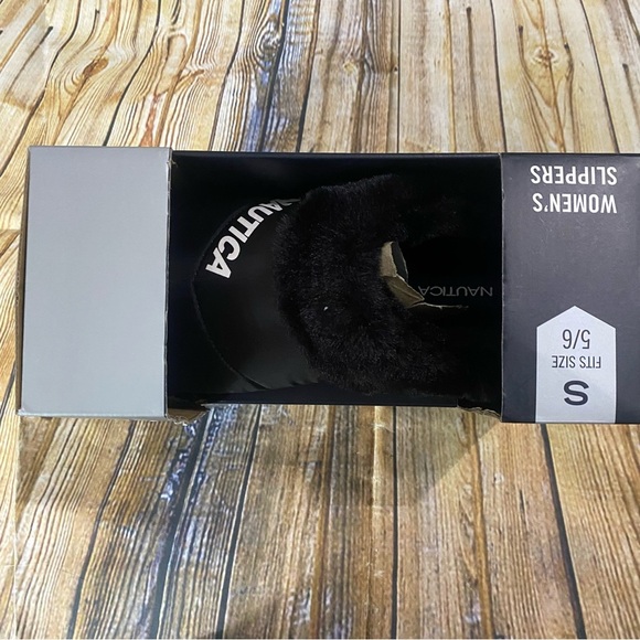 NIB Nautica Alivea Black Slip On Slippers Size 5/6 - Picture 2 of 3